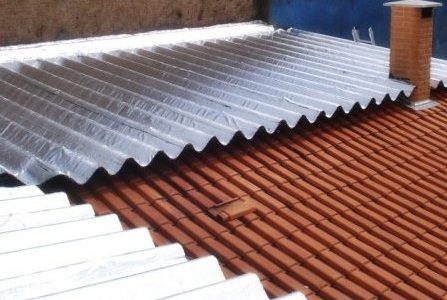 Infiltrações em telhados – Sistema de impermeabilização.