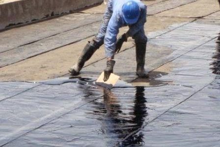 Infiltrações em terraços – Tela líquida de impermeabilização.